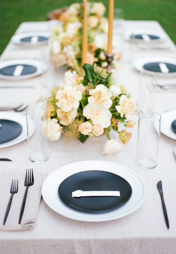 tuckahoe-richmond-virgina-wedding-amy-cherry-lauren-emerson-james-rental-modern-party-black-flatware