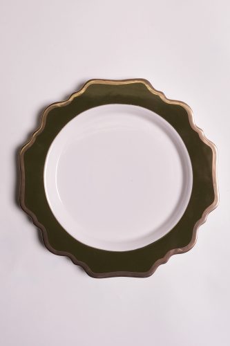 green-gold-dinner-plate-charlottesville-virginia-wedding-event-rental